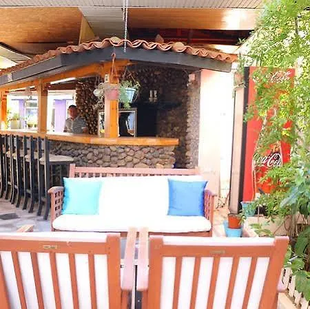 Hotel Arya